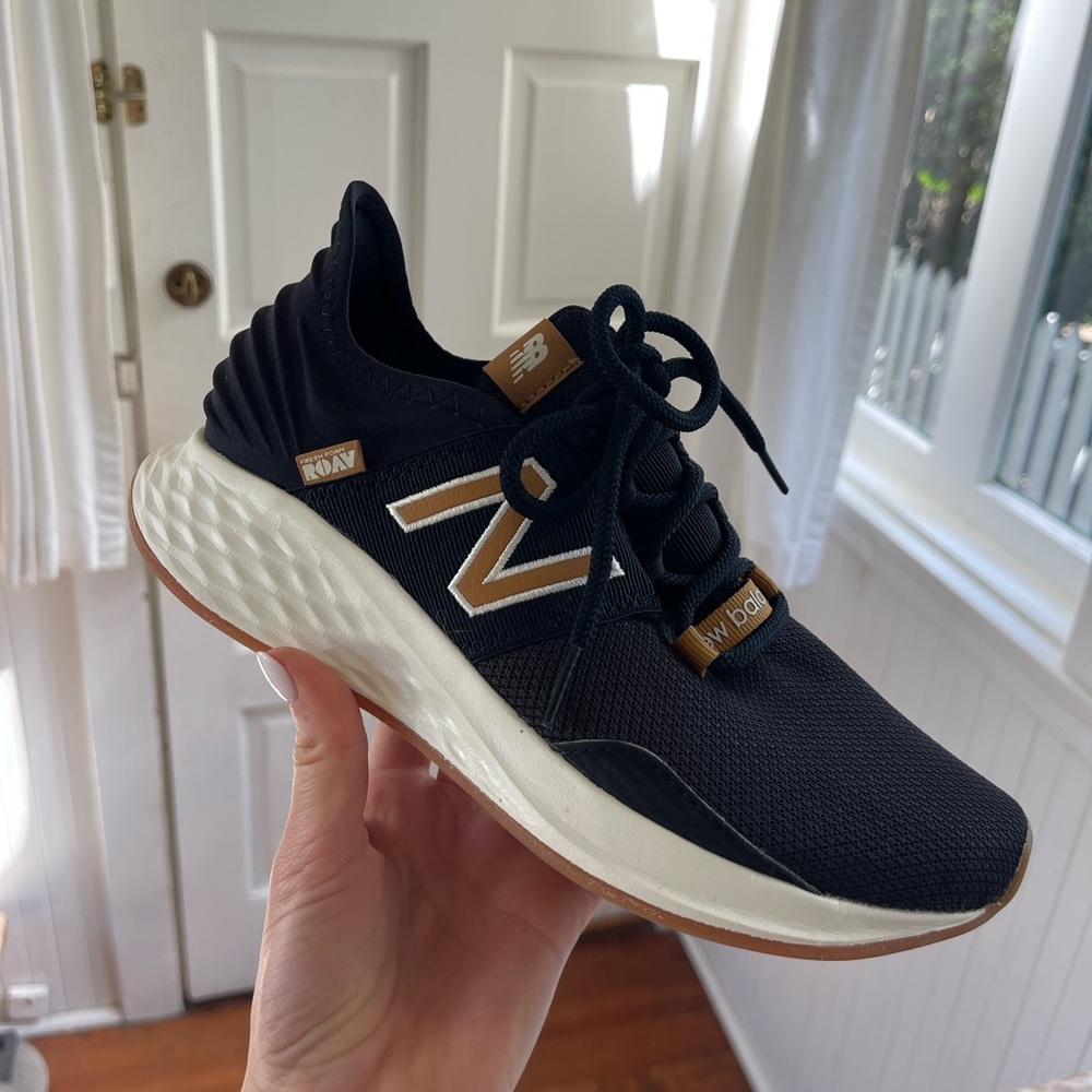 New Balance Fresh Foam Roav